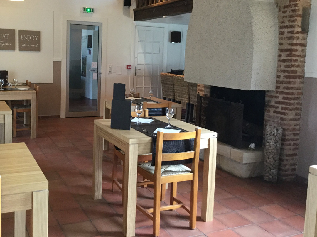 喀斯餐厅酒店主图