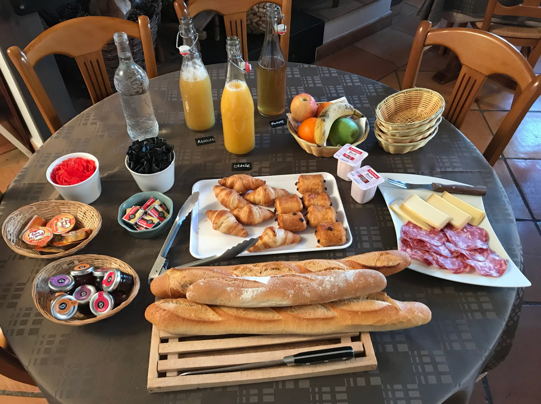 Auberge Les Palmiers主图