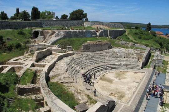 Pula Walking Tour-普拉必去景点