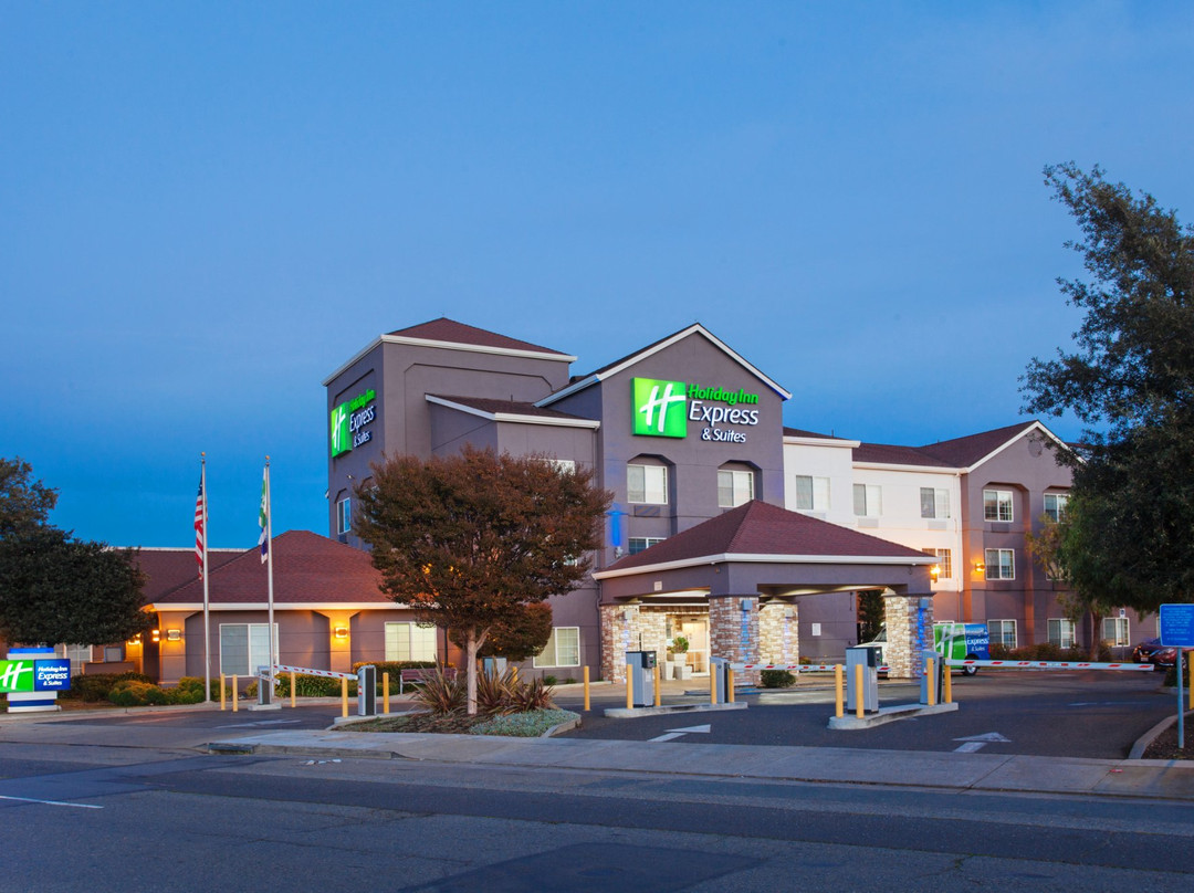 湾岸智选假日酒店主图