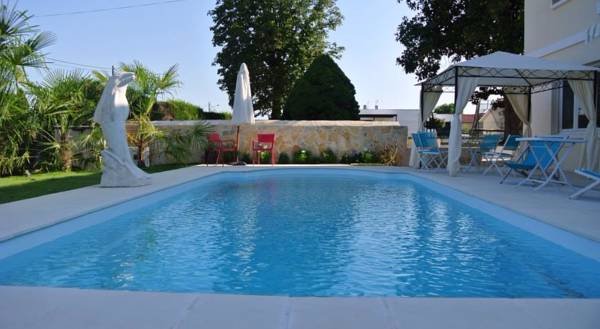 Le Clos Des Mylandes-官方