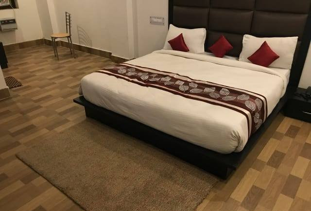 Hotel Kanha & Family Restaurent