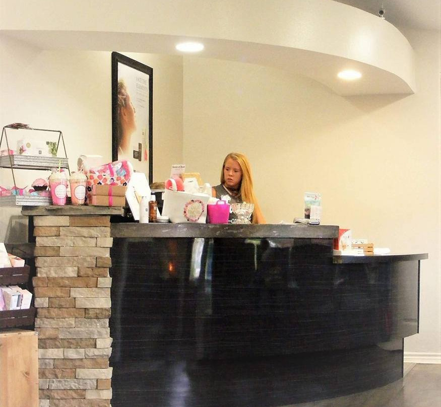 Fountain of Youth Salon & Spa-朗维尤必去景点