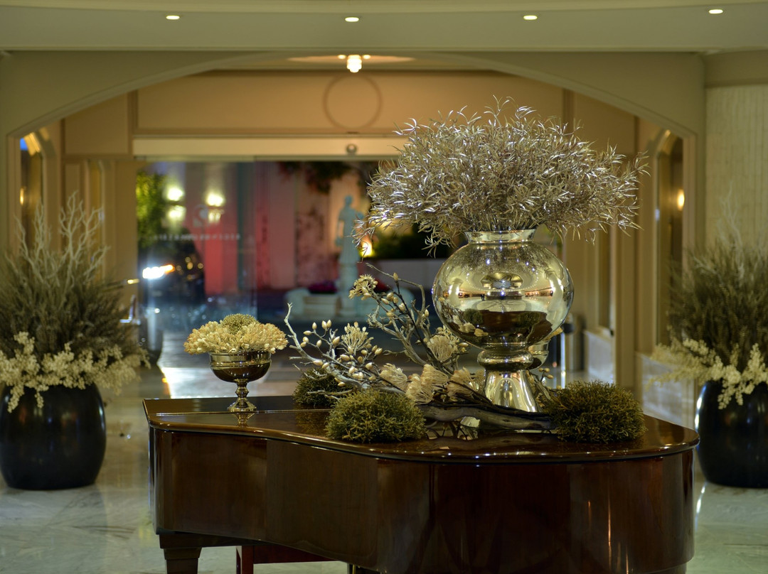 Regency Palace Hotel