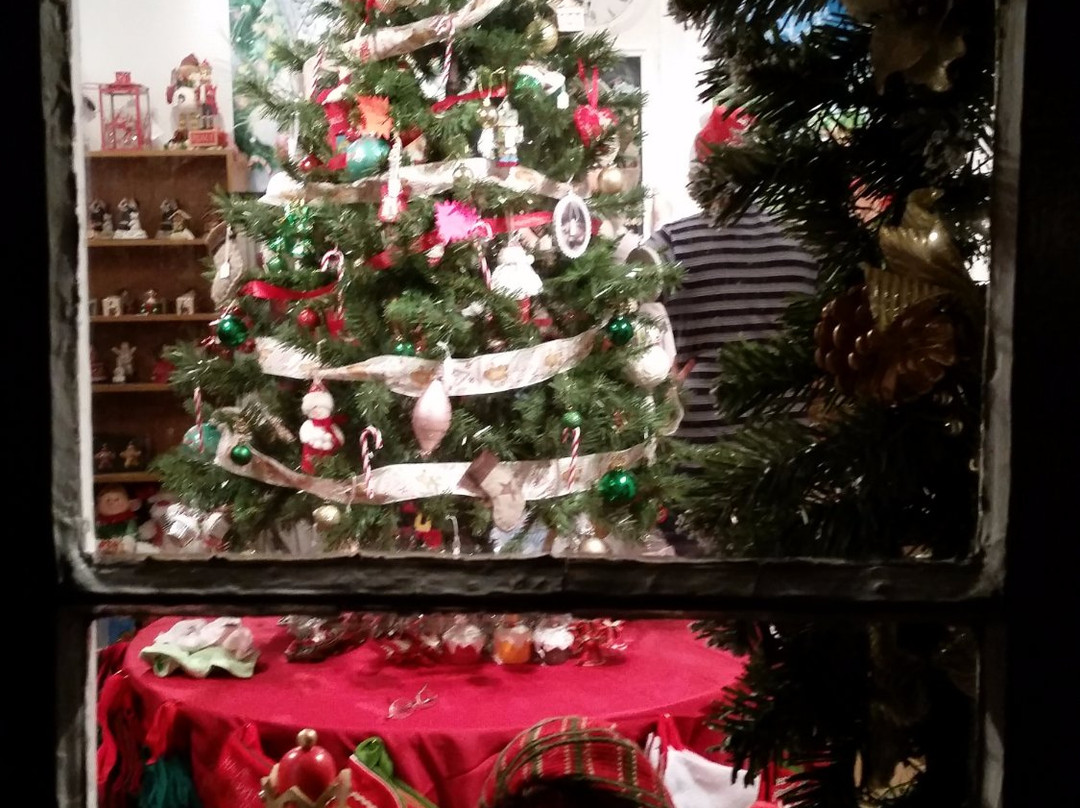 Christmas Presence景点图片