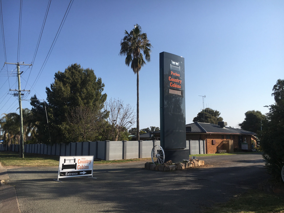 Parkes Country Cabins