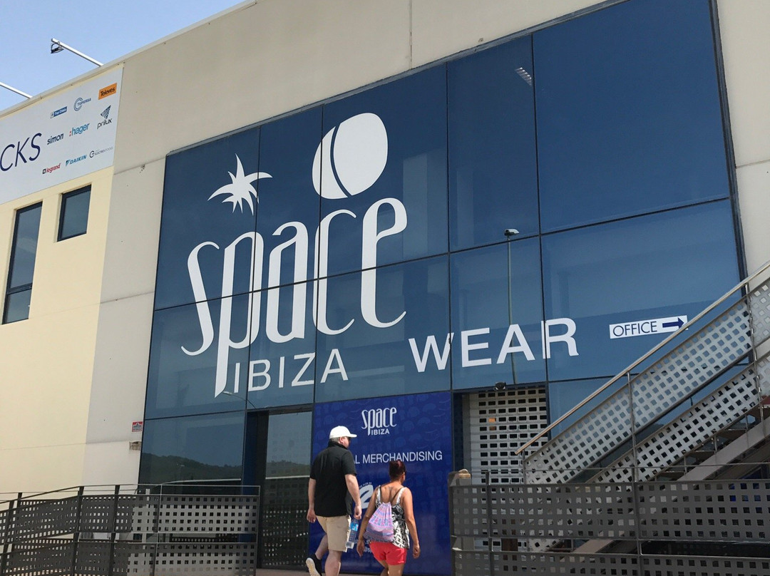 Space Warehouse-伊维萨必去景点