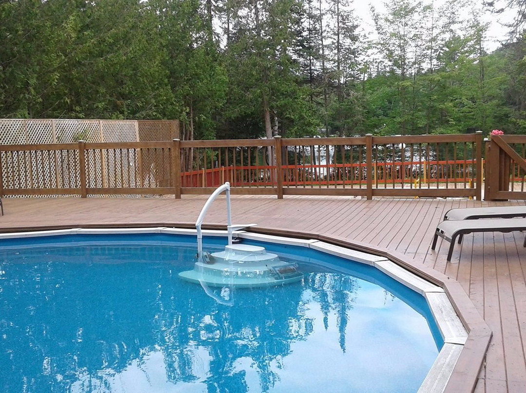 Hotel Le Petit Lac Sainte-Adele主图