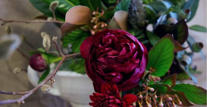 Flowers In A Vase-Woodend必去景点