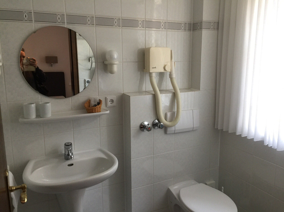 乔斯藤酒店主图