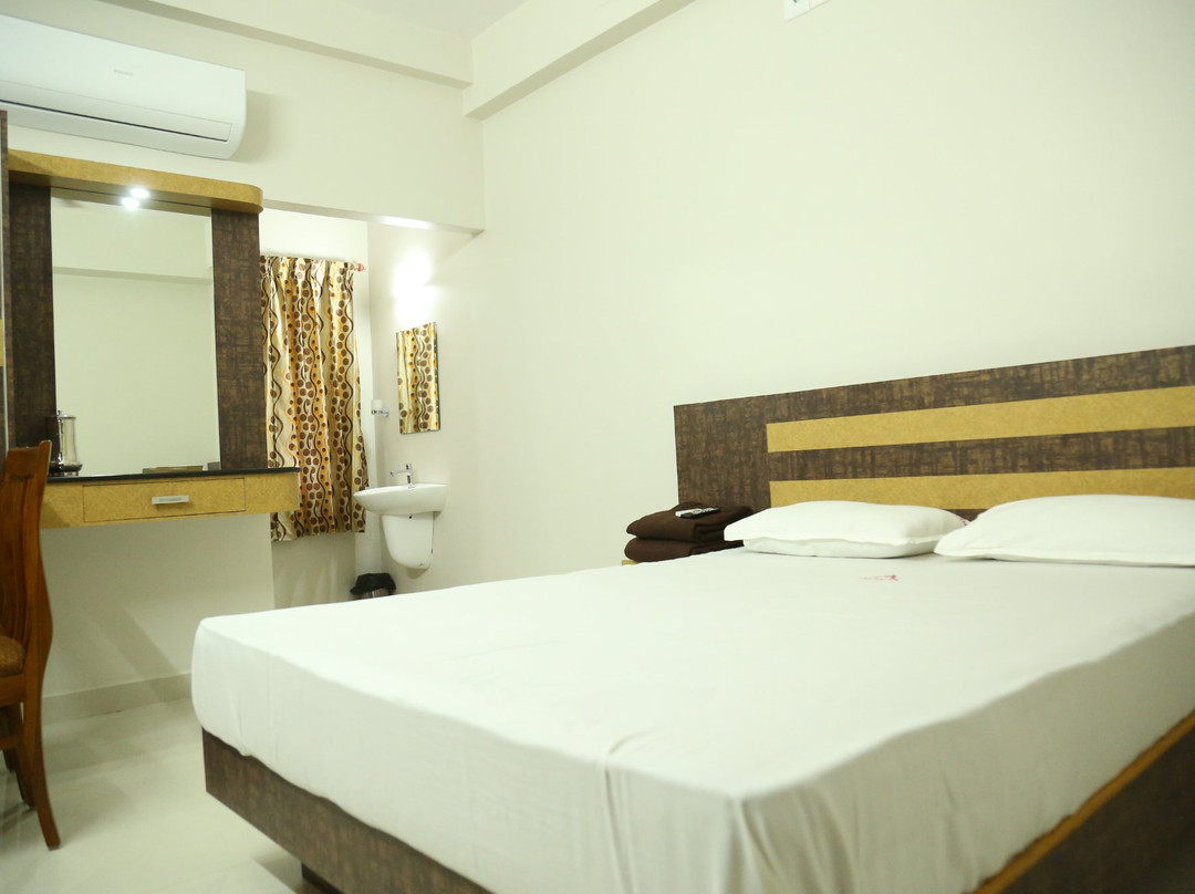 Tiruchendur酒店住宿-Alakan residency