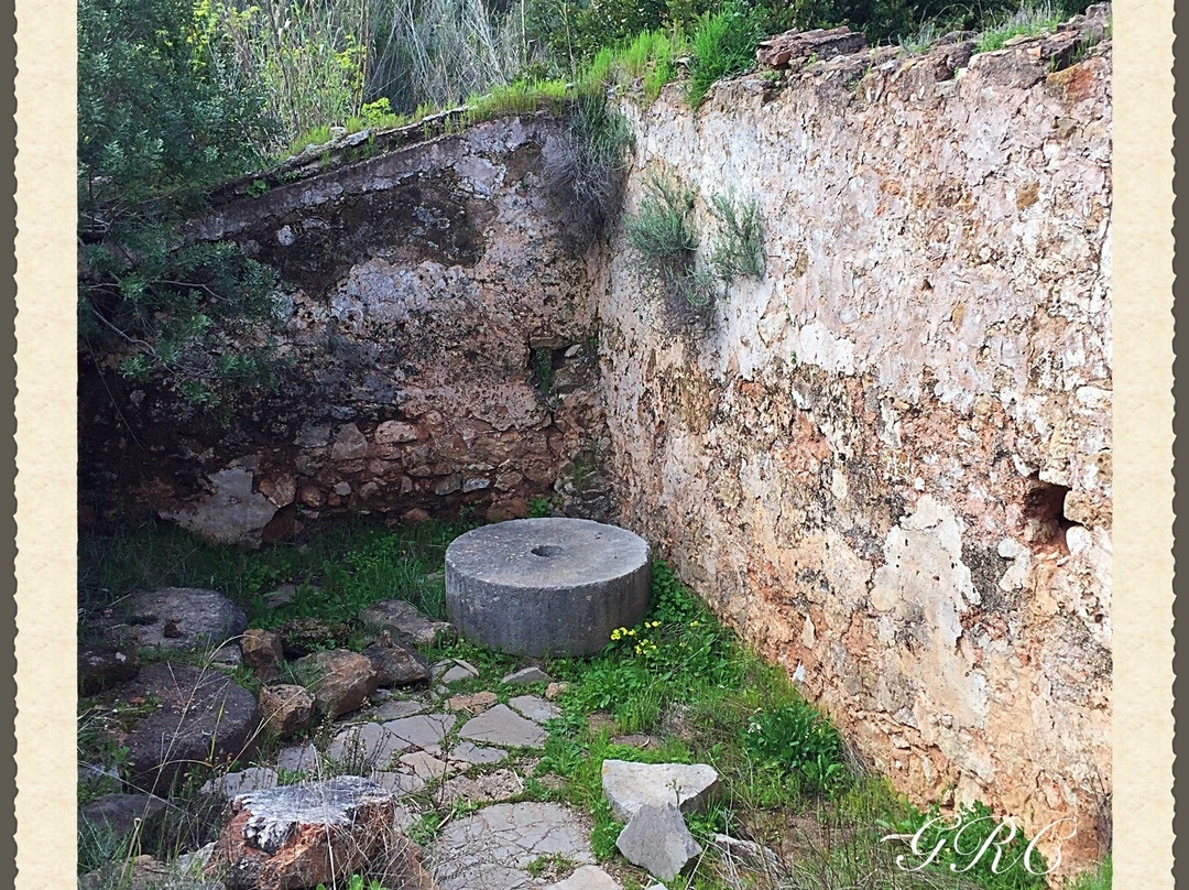 Ponte Medieval de Paderne景点图片