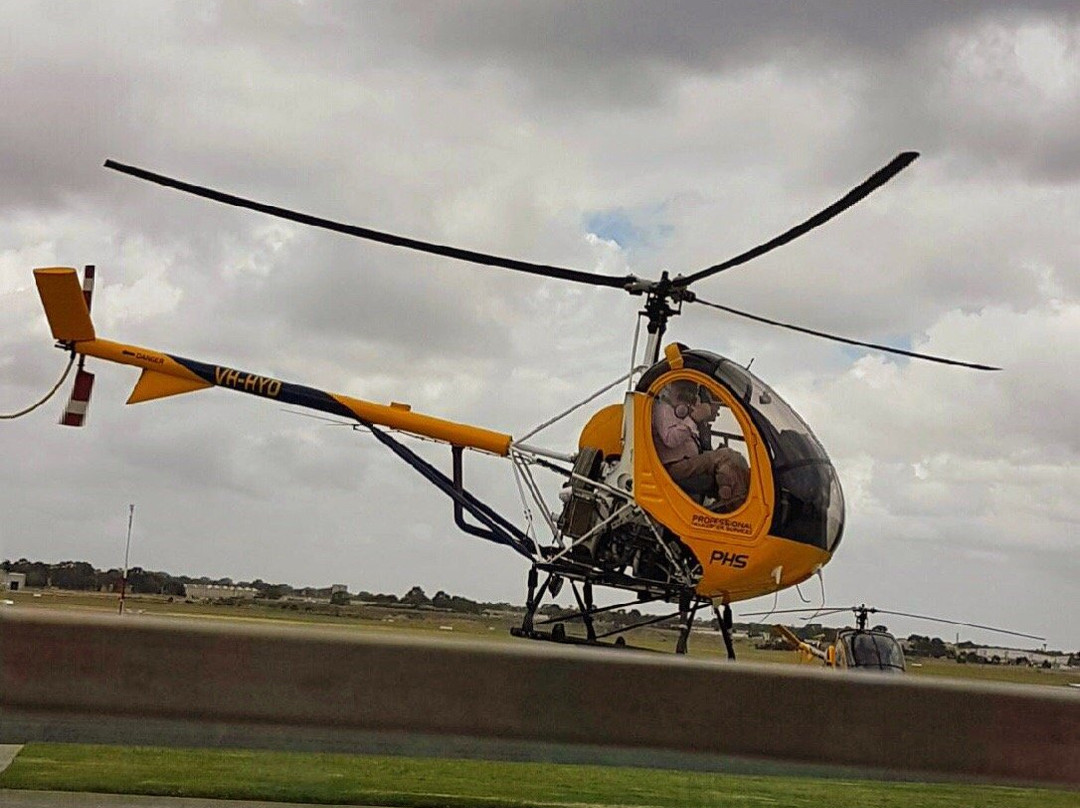Professional Helicopter Services景点图片