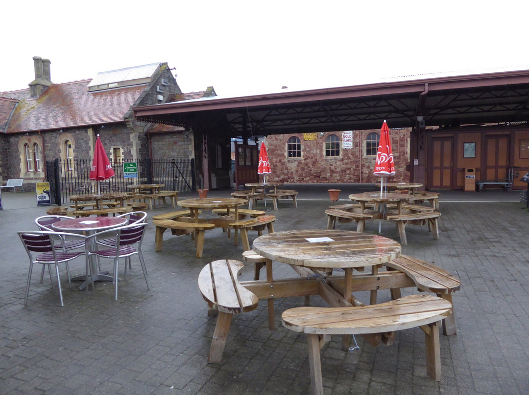 The Turntable Cafe