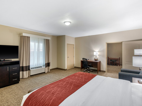 雪松山邓肯维尔舒适套房酒店主图