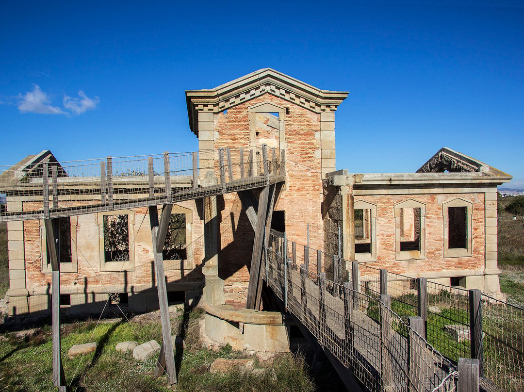 La casa del semáforo y el cuartel de los carabineros