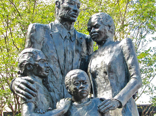 African-American Monument-萨凡纳必去景点