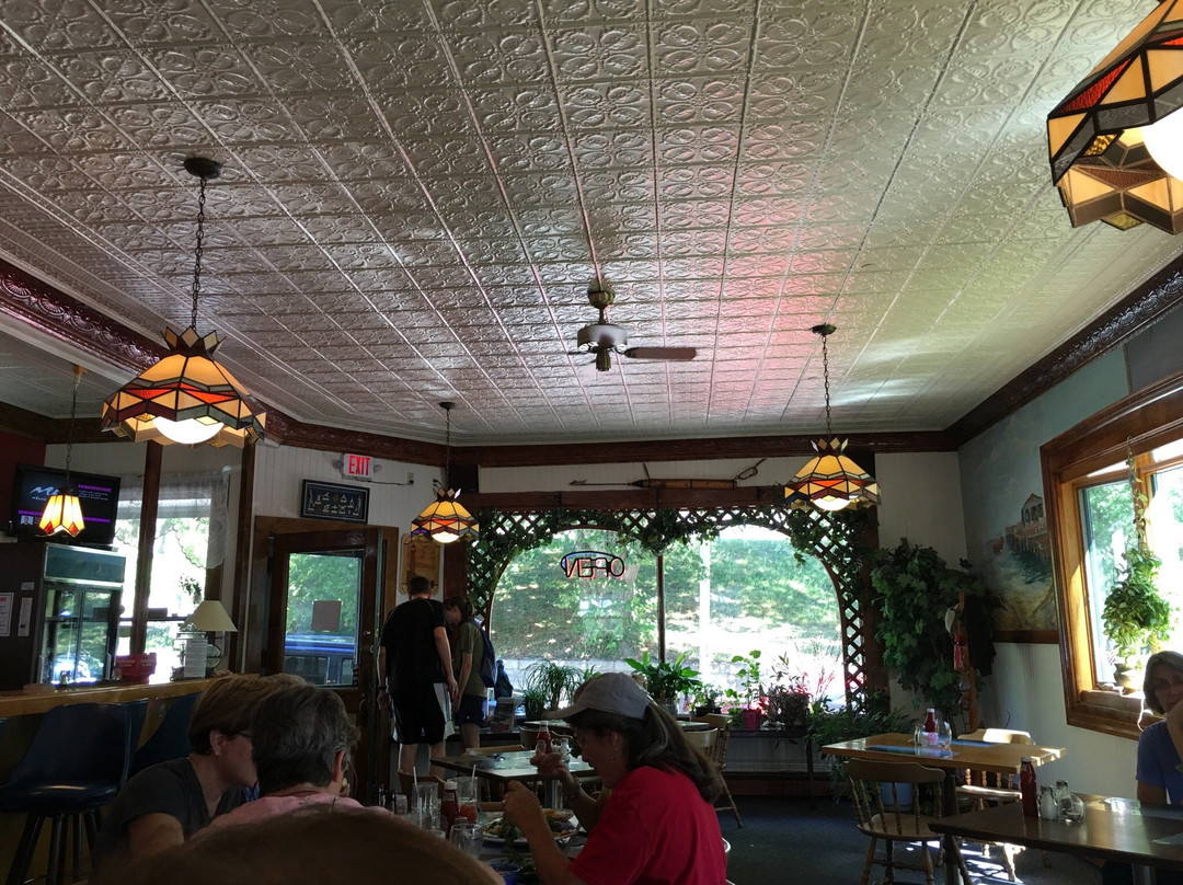 Lighthouse Inn and Restaurant主图