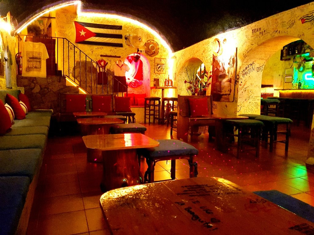 Bar Musical La Bodeguita Del Medio景点图片
