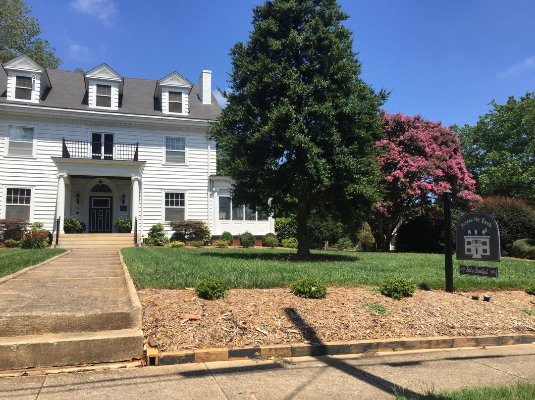 Across the Pond Bed & Breakfast