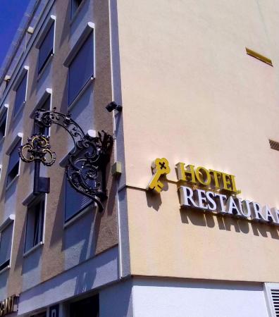 Hotel Schlussel Binningen-浴室