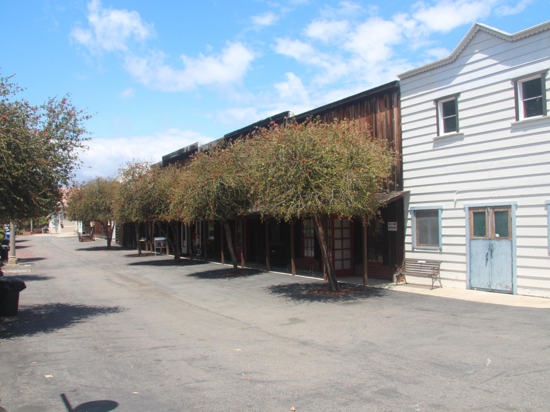 Heritage Park Village Museum-欧申赛德必去景点