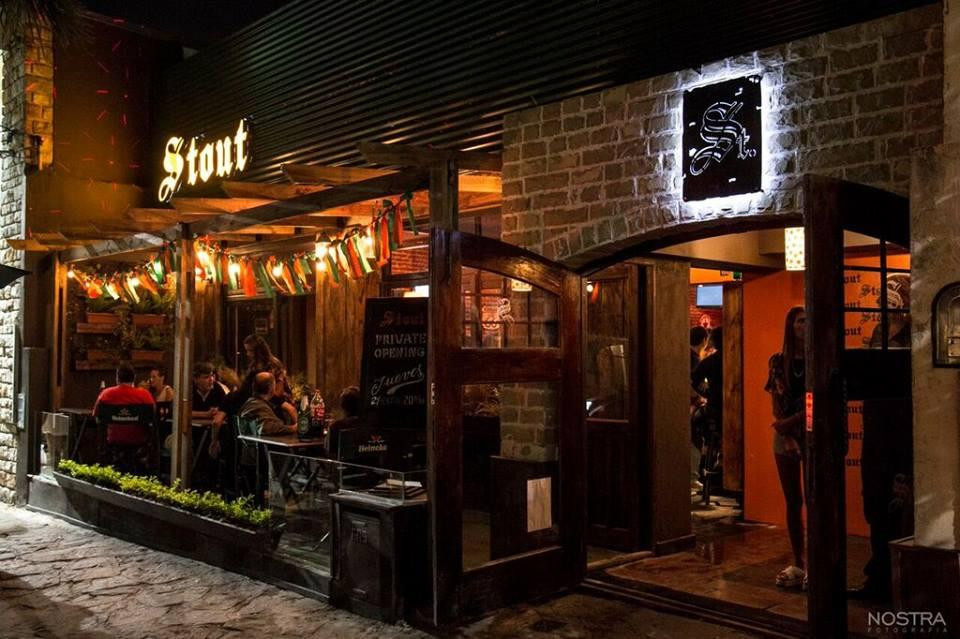 Stout Burgers & American Food