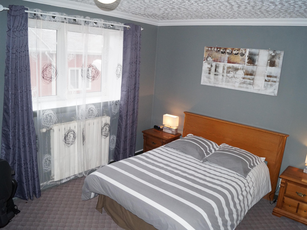 Hotel les IRIS主图