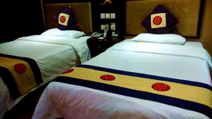 黄河金岸花园大酒店主图