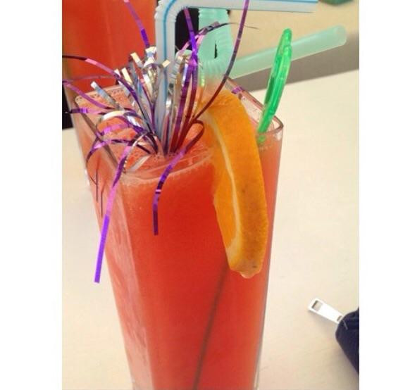 Islamlar旅游景点-Deniz Cocktail Bar