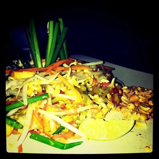 空銮餐馆和美食-Kai Yang Korat's Nawanakorn