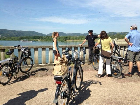 Cycletic Rental Service-里昂必去景点