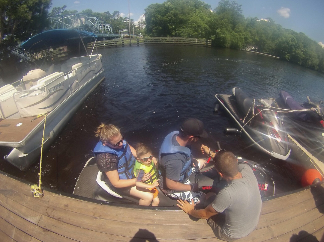 Waterway Power Sports-美特尔海滩必去景点