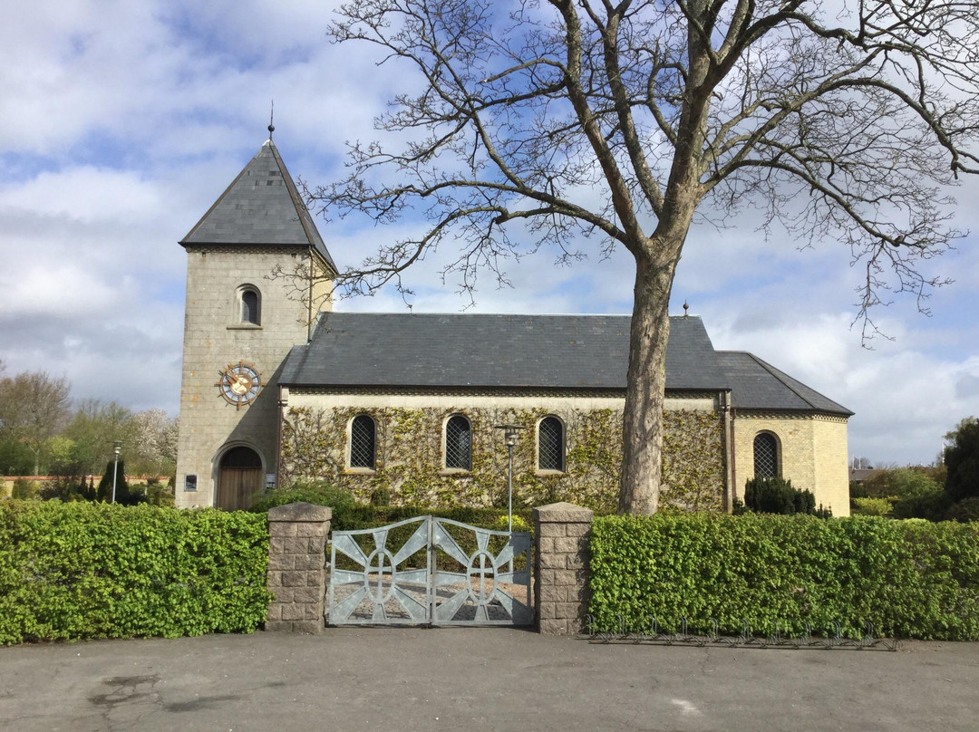 Langeslund Kirke景点图片