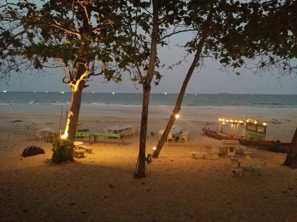 Thung Wua Laen Beach景点图片