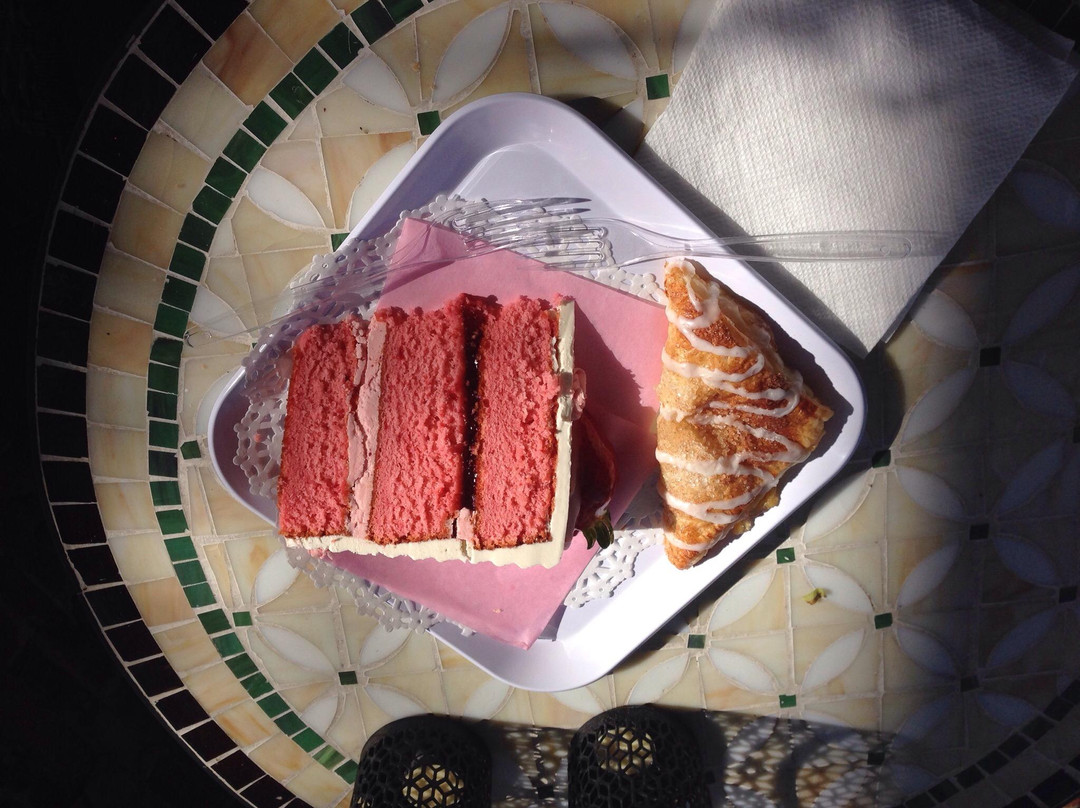 费尔南迪纳岛餐馆和美食-Nana Teresa's Bake Shop