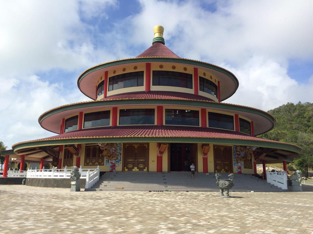 Padepokan Puri Tri Agung-Sungailiat必去景点