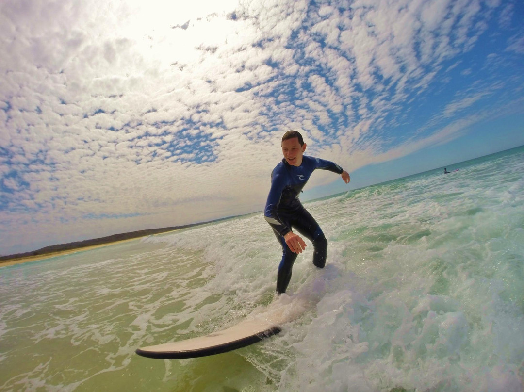 Surf the Bay Surf School景点图片