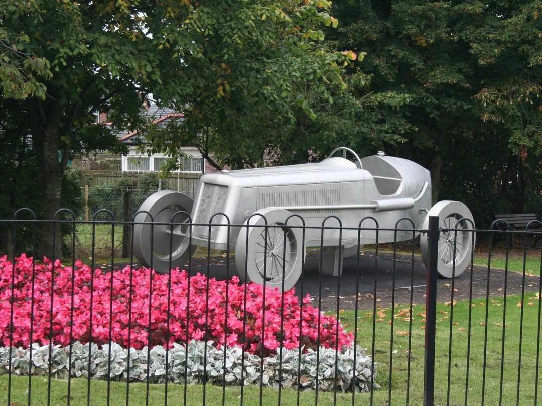 Skelton's Racecar景点图片