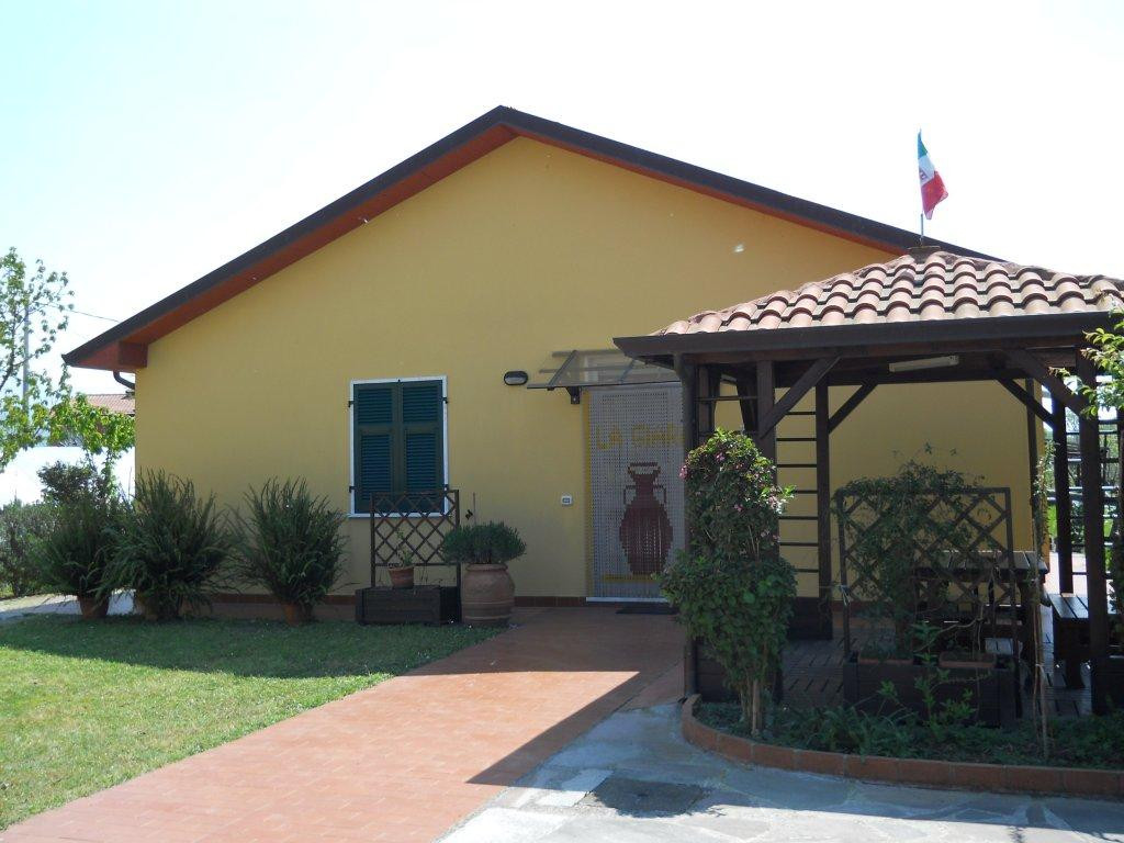 Agriturismo " La Giara "