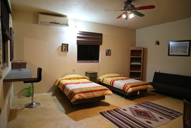 Captain Nemo's Landing主图