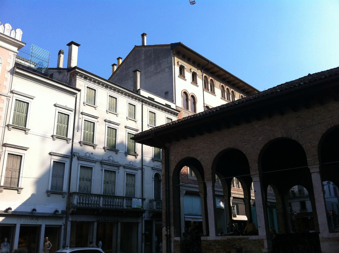 Loggia dei Cavalieri-特雷维索必去景点