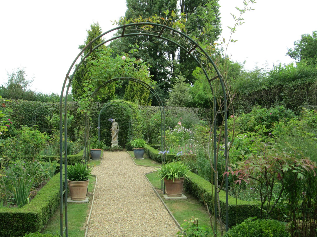 Jardins de la Mansonière-Saint-Ceneri-le-Gerei必去景点