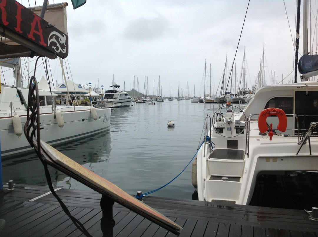 Marina Port La Royale-Marigot必去景点