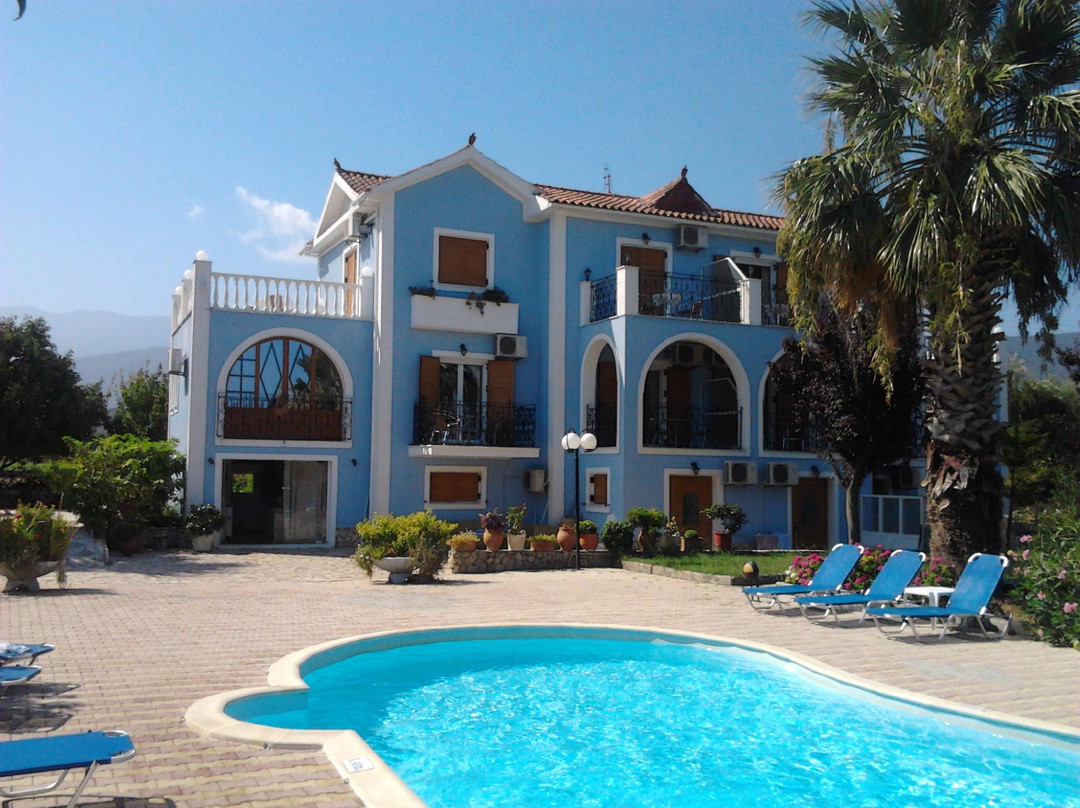 Nikos Apartments