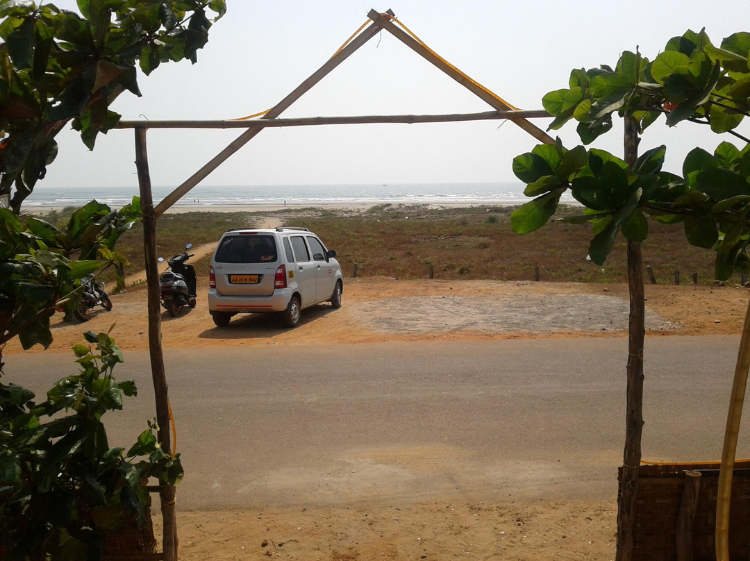 Morjim Beach景点图片