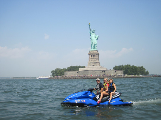 Jetty Jumpers-布鲁克林必去景点