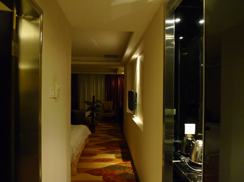 吾遇酒店(深圳罗湖口岸店)主图