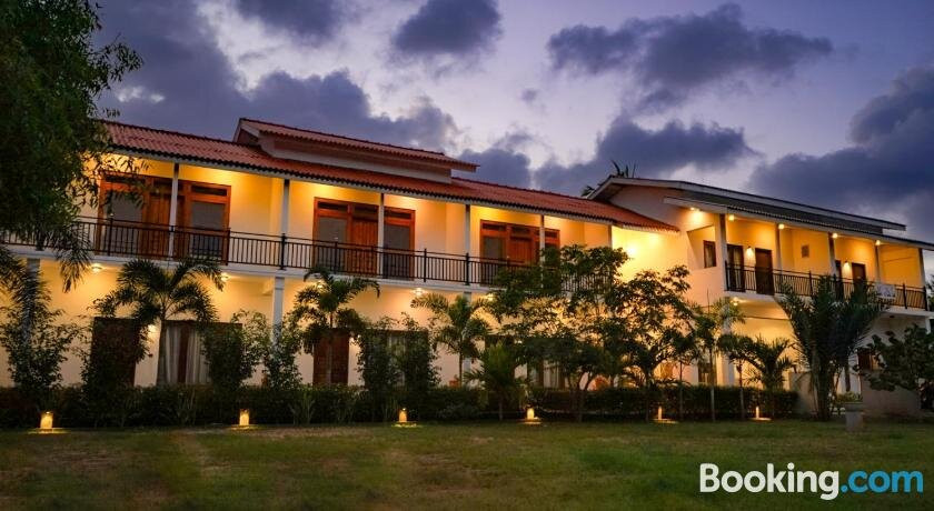 The Reef Resort主图