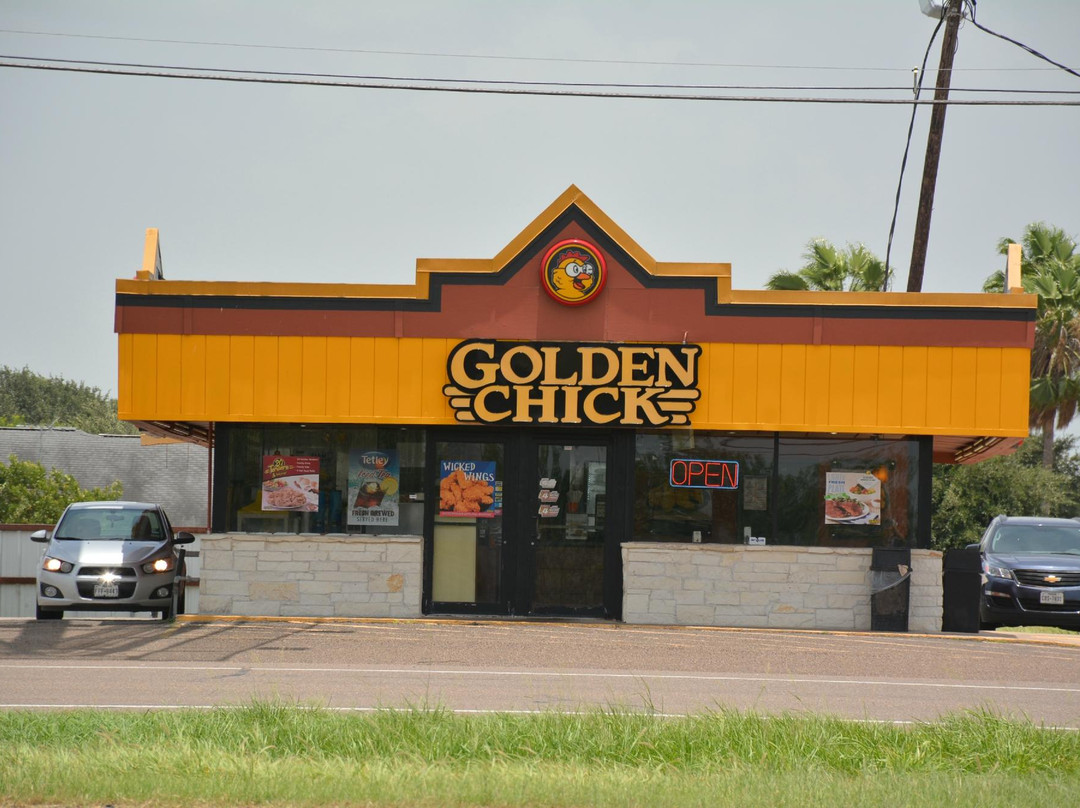 Ciudad Gustavo Diaz Ordaz餐馆和美食-Golden Chick